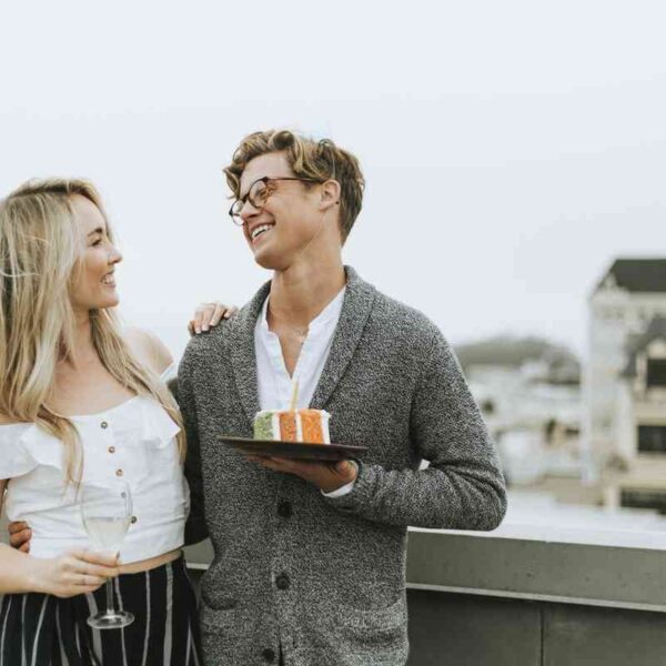 Signs of Experiencing First Love